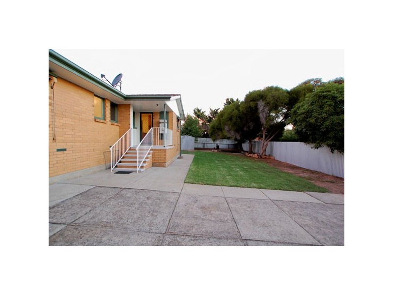 4 Hodge Court, Morphett Vale SA 5162