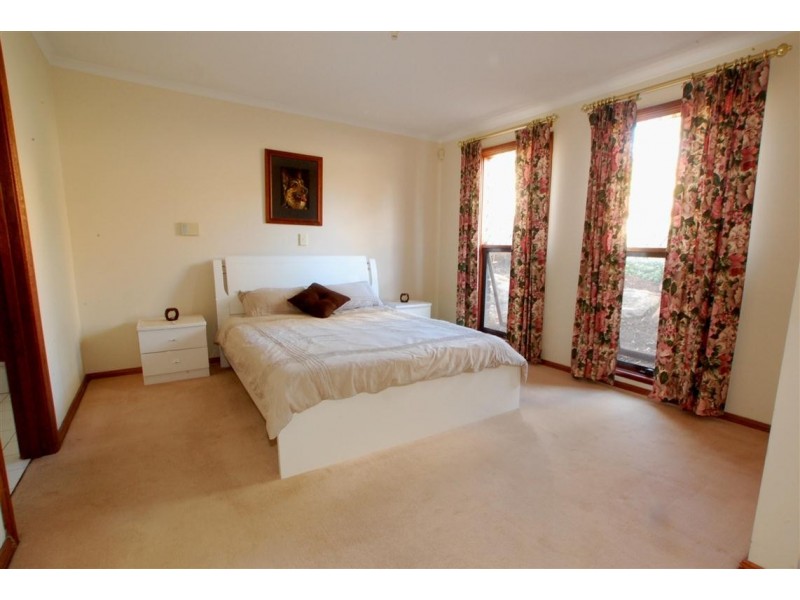 4 Springwood Court, Aberfoyle Park SA 5159