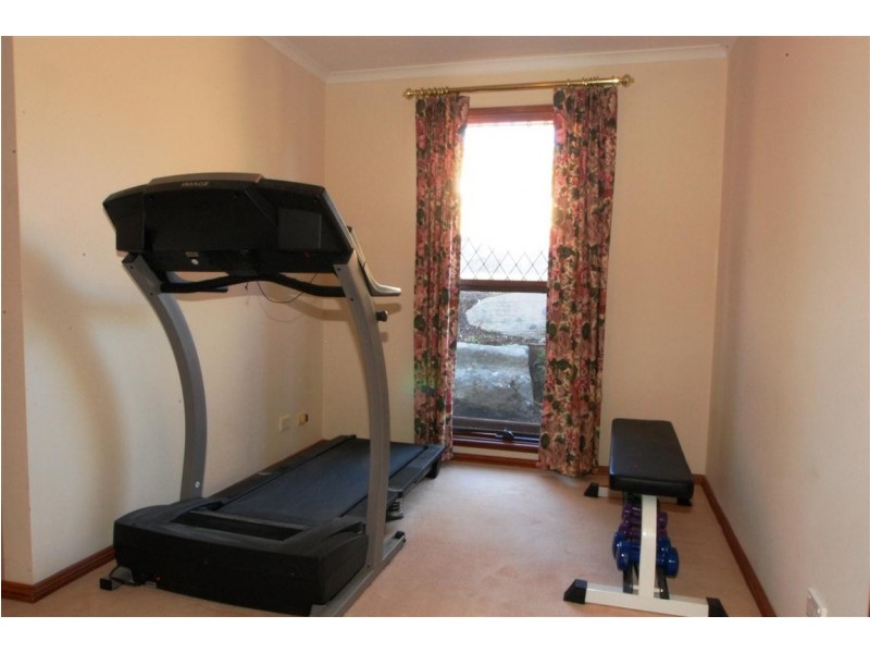 4 Springwood Court, Aberfoyle Park SA 5159