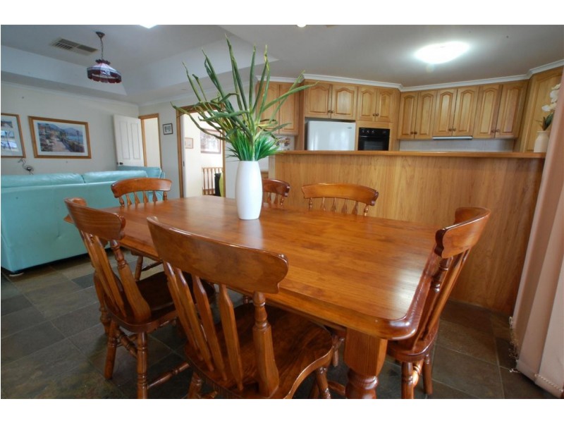 2 Federation Court, Bellevue Heights SA 5050