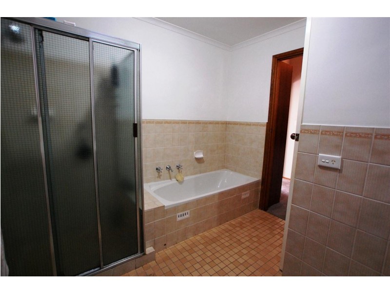 2/5 Wallala Avenue, Park Holme SA 5043