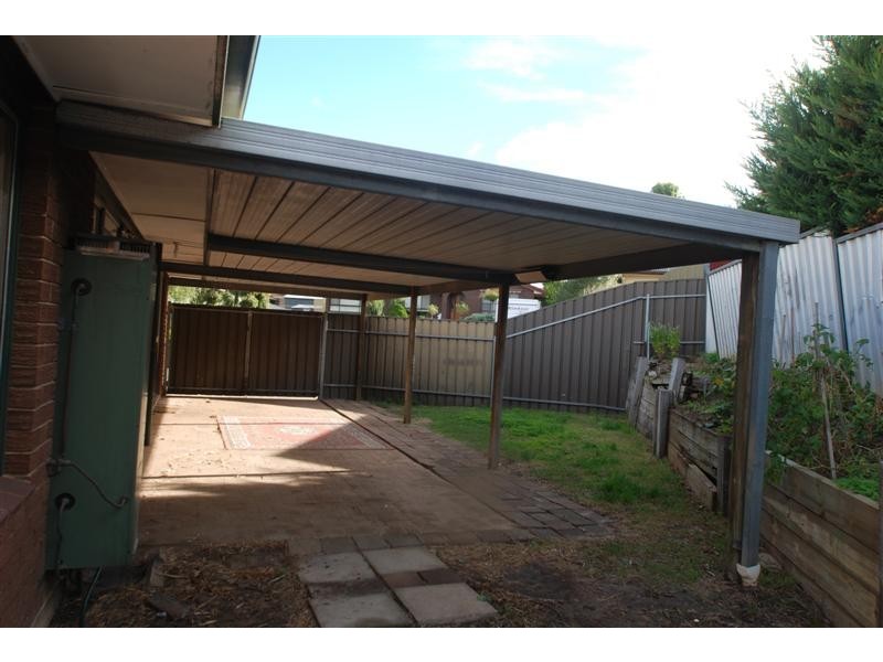 15 Tennessee Drive, Happy Valley SA 5159