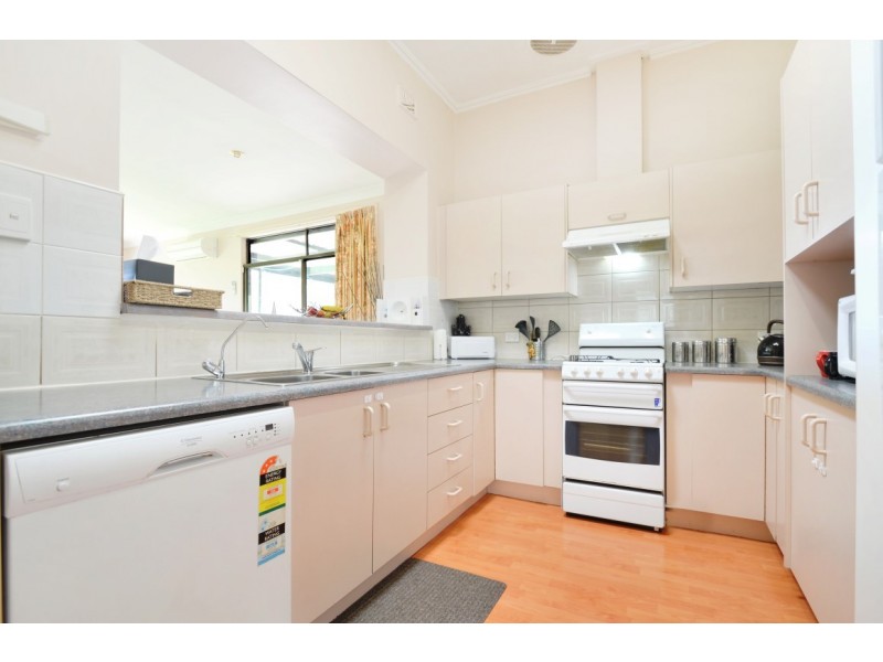 5 Celtic Ave, Clovelly Park SA 5042