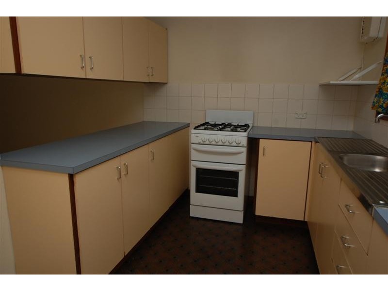 2 Chestnut Court, Clovelly Park SA 5042