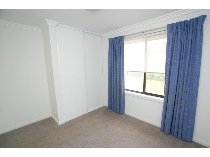 66 SERAFINO DRIVE, Noarlunga Downs SA 5168