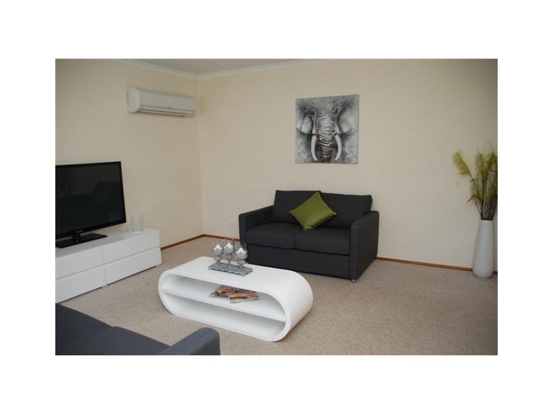 39 Byron Av, Clovelly Park SA 5042