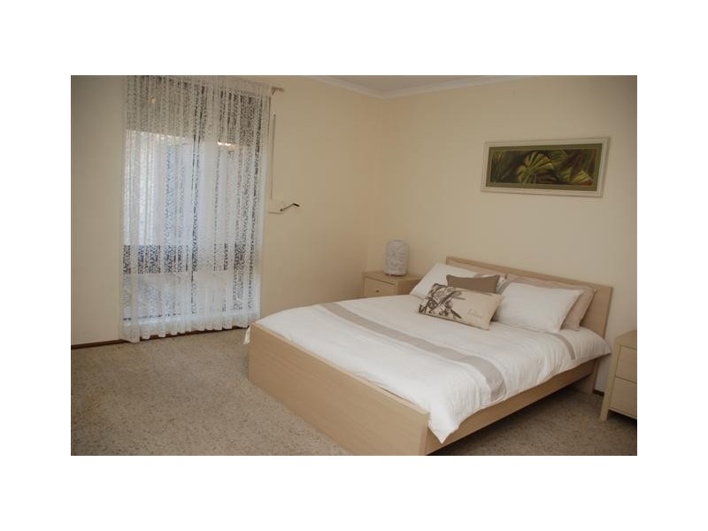 39 Byron Av, Clovelly Park SA 5042
