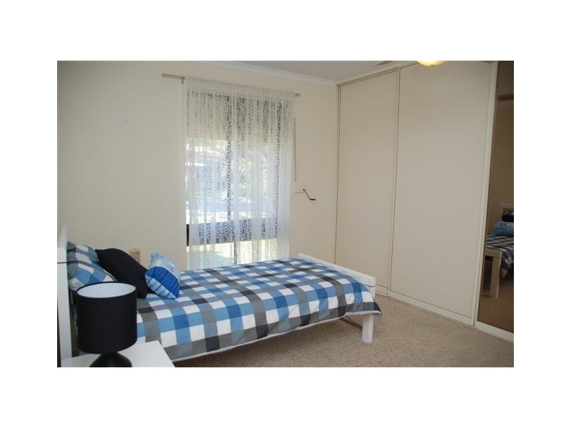 39 Byron Av, Clovelly Park SA 5042