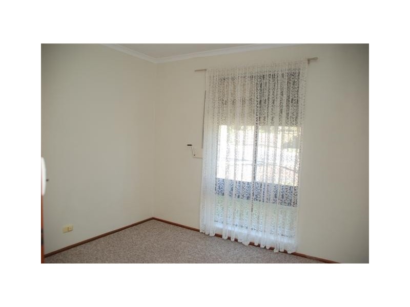39 Byron Av, Clovelly Park SA 5042