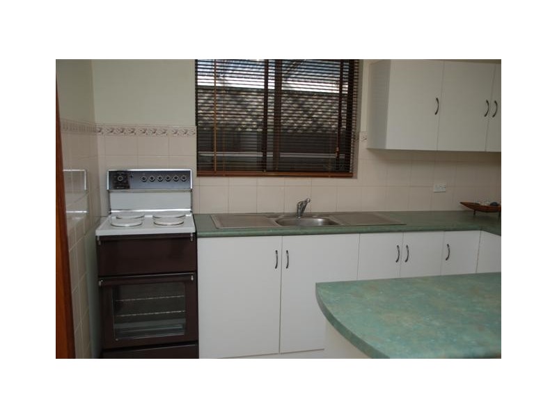 39 Byron Av, Clovelly Park SA 5042