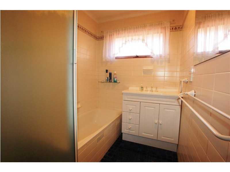 5 Topaz Drive, Flagstaff Hill SA 5159