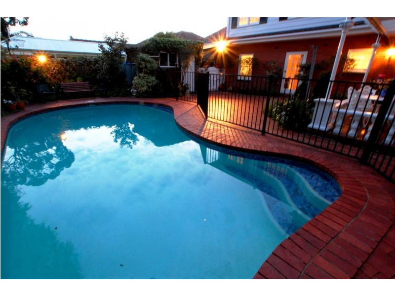 10 Doncaster Avenue, Novar Gardens SA 5040