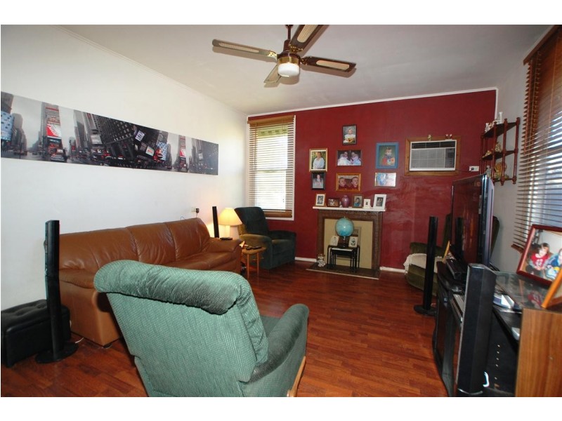 3 Brigalow Ave, Seacombe Gardens SA 5047