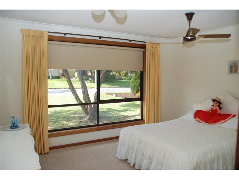 4 Sunset Court, Aberfoyle Park SA 5159