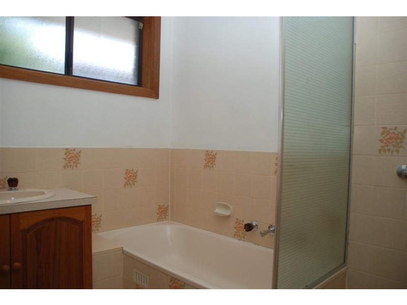 4 Sunset Court, Aberfoyle Park SA 5159