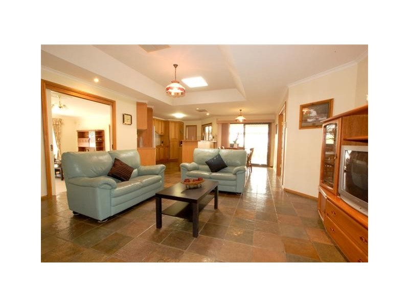 2 Federation Court, Bellevue Heights SA 5050