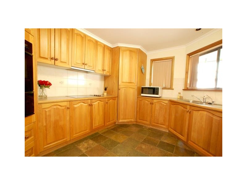 2 Federation Court, Bellevue Heights SA 5050