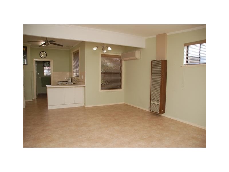 8 Elm Grove, Oaklands Park SA 5046