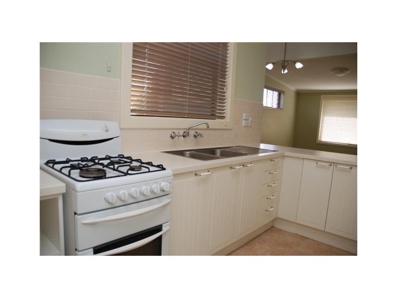 8 Elm Grove, Oaklands Park SA 5046