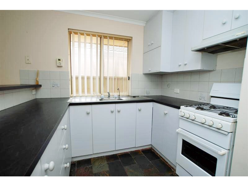 13 Barossa Way, Woodcroft SA 5162