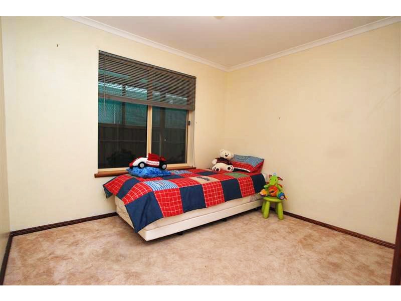 13 Barossa Way, Woodcroft SA 5162