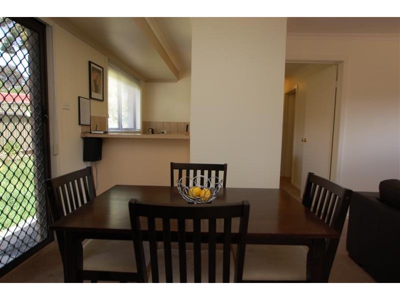 6-2a Karu Crescent, Mitchell Park SA 5043