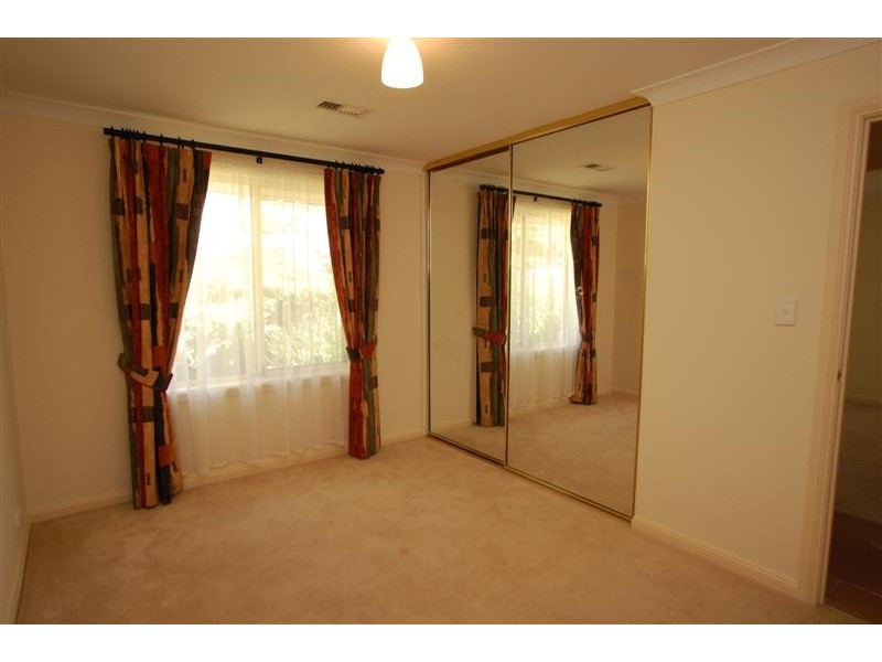 18 Sandalwood Crescent, Flagstaff Hill SA 5159