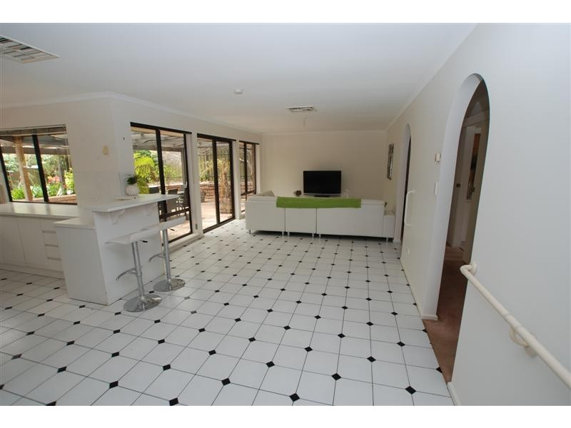 50 Sampson Cres, Old Reynella SA 5161