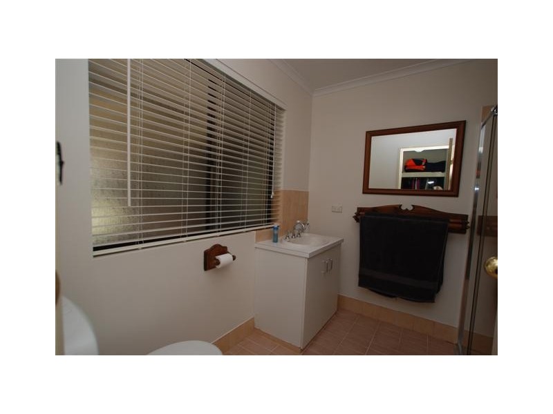 8 Lincoln Cove, Woodcroft SA 5162
