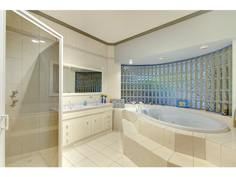 14 Argyle Close, Aberfoyle Park SA 5159