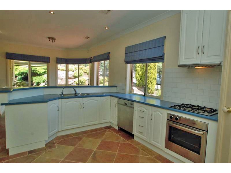 18 Sandalwood Crescent, Flagstaff Hill SA 5159