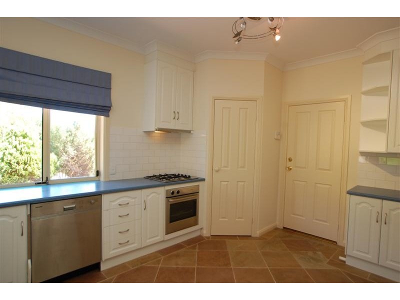 18 Sandalwood Crescent, Flagstaff Hill SA 5159