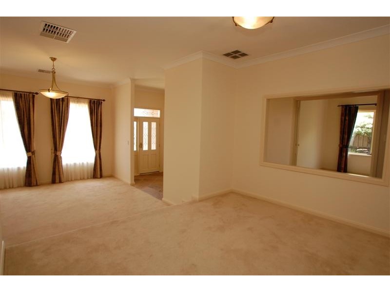 18 Sandalwood Crescent, Flagstaff Hill SA 5159