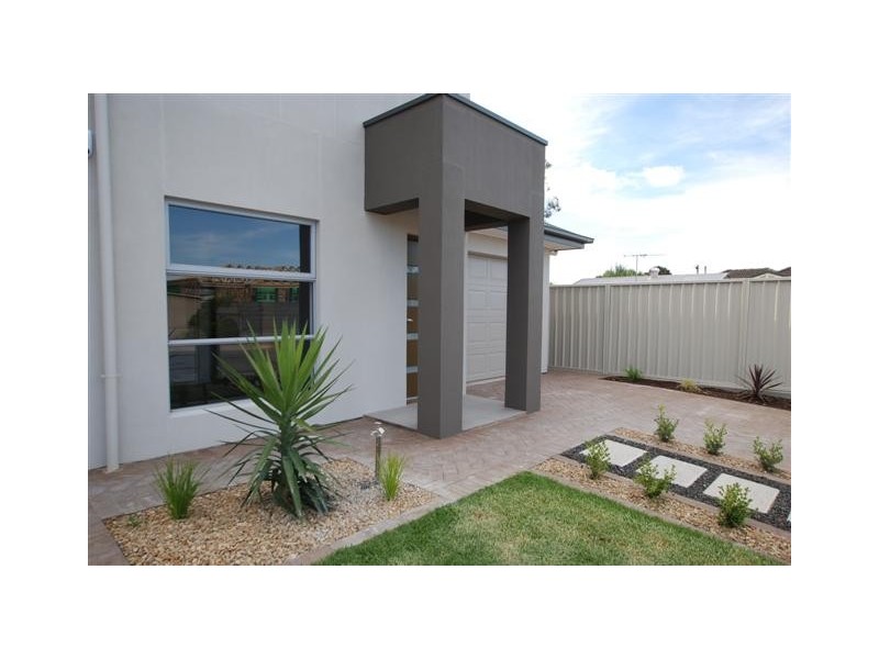 8 Lodge Street, Mitchell Park SA 5043