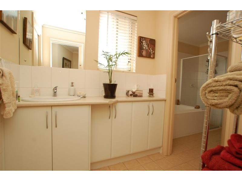 11b Windebanks Road, Aberfoyle Park SA 5159