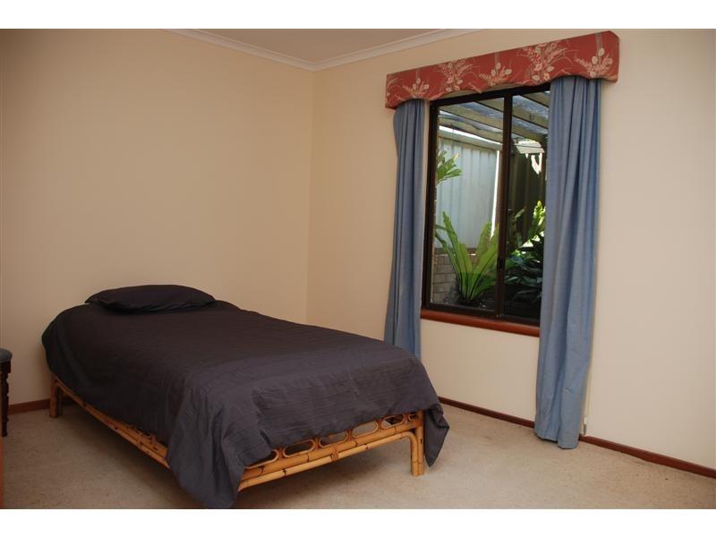 3/2 Gilbertson Road, Seacliff Park SA 5049