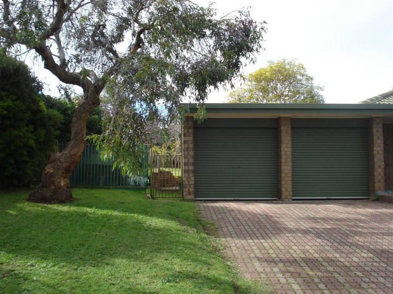 5 Mercedes Avenue, Hallett Cove SA 5158