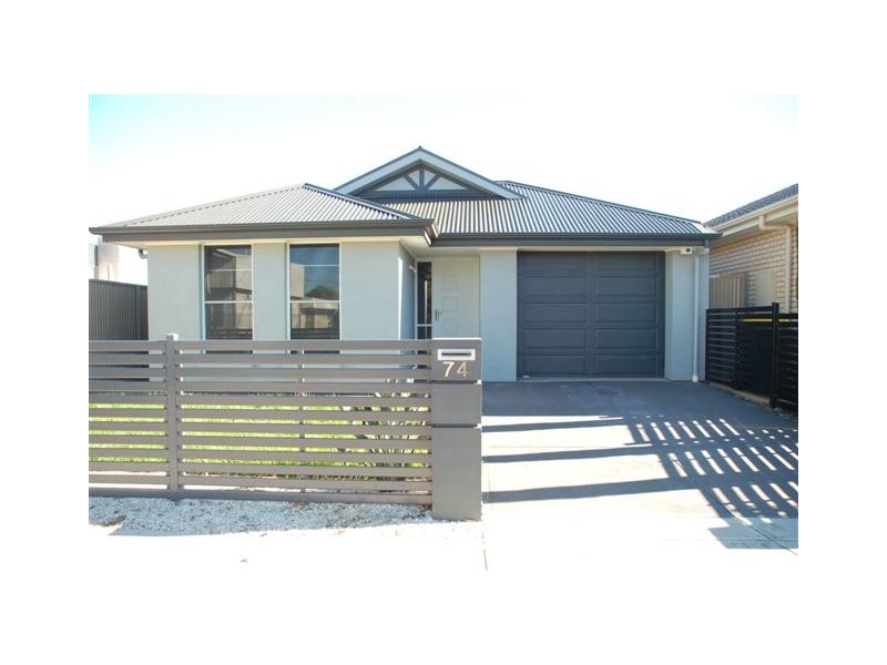 74 Hamilton Rd, Athol Park SA 5012