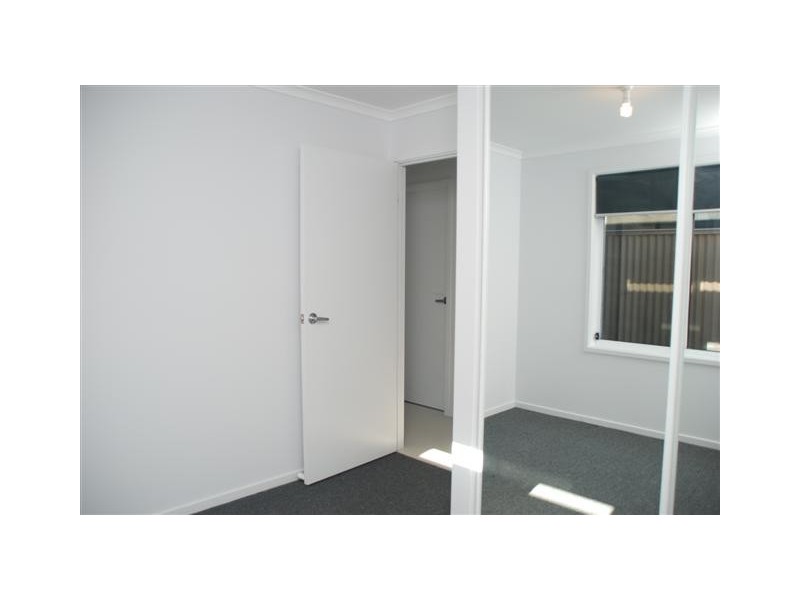 74 Hamilton Rd, Athol Park SA 5012