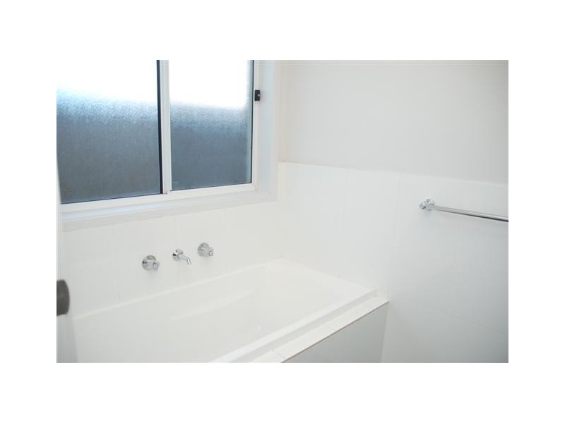 74 Hamilton Rd, Athol Park SA 5012