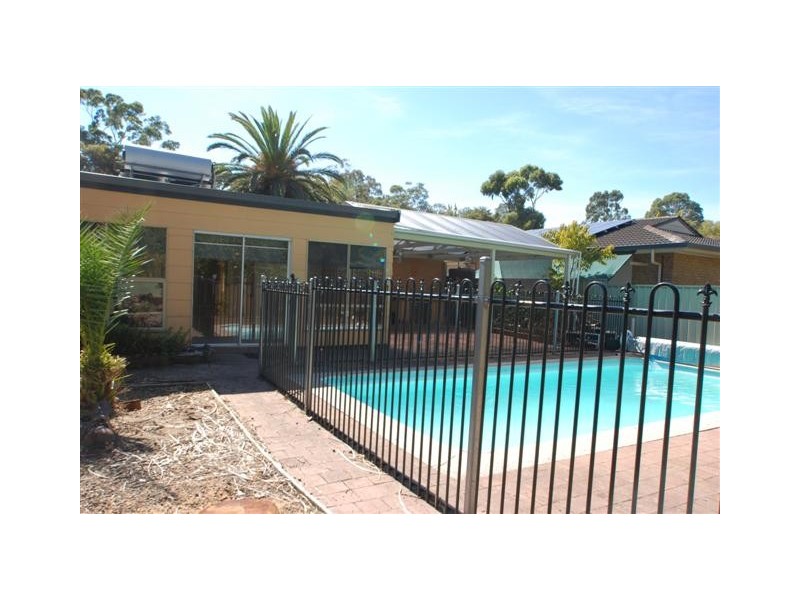 22 Alison Drive, Happy Valley SA 5159