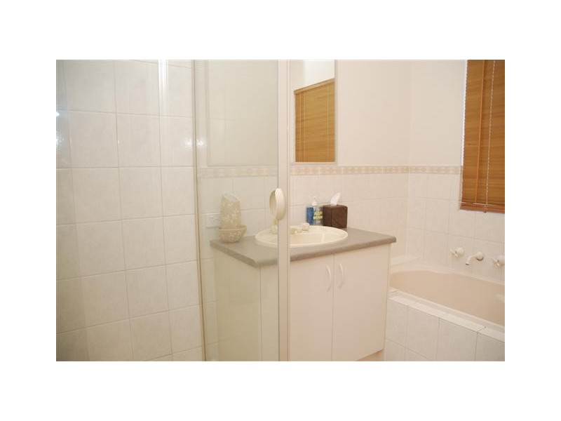 15 Hereford Lane, Woodcroft SA 5162