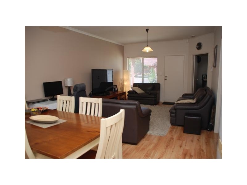 15 Hereford Lane, Woodcroft SA 5162