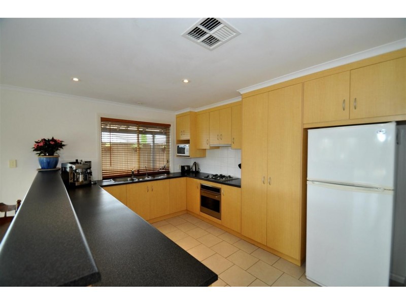 49 Sovereign Drive, Woodcroft SA 5162