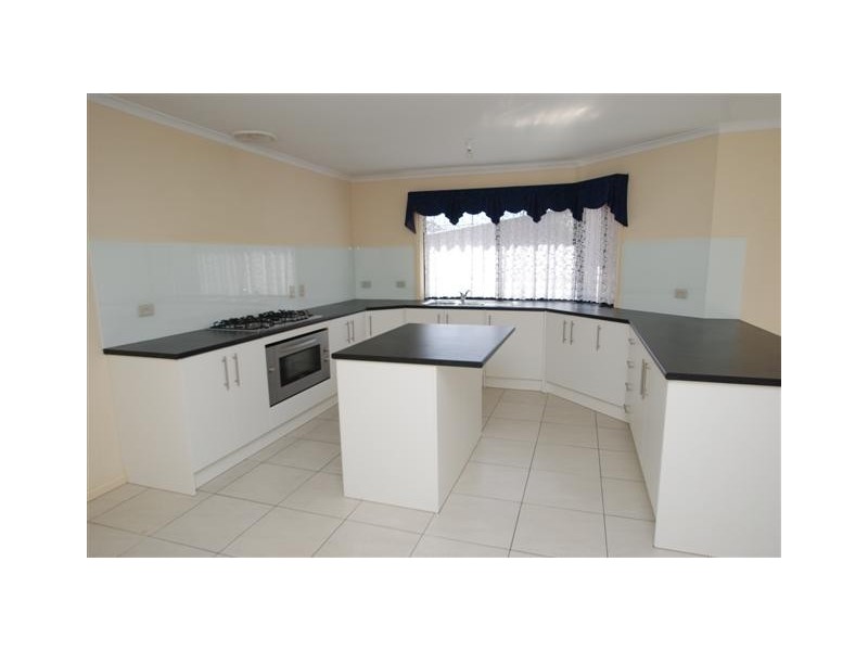 24 Auldstone Place, Huntfield Heights SA 5163