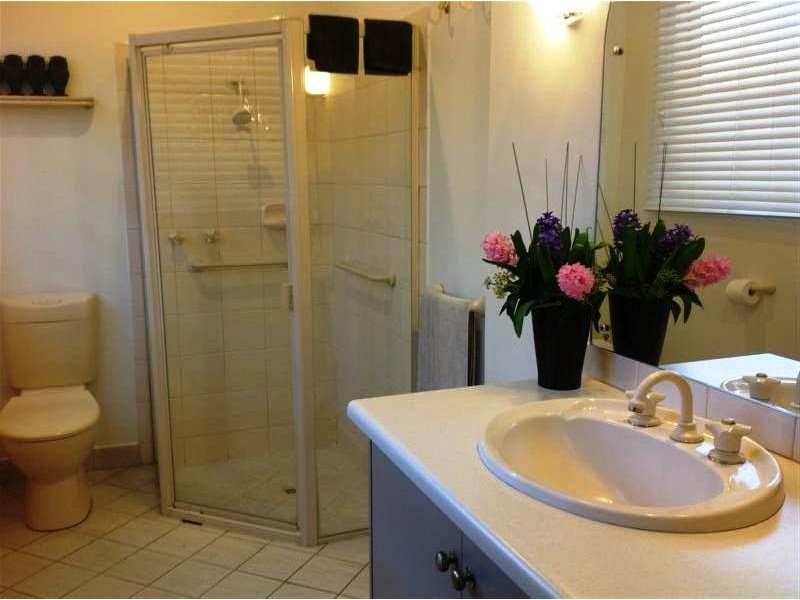 4 Birman Cres, Flagstaff Hill SA 5159