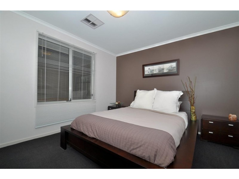 114 Grand Boulevard, Seaford Rise SA 5169
