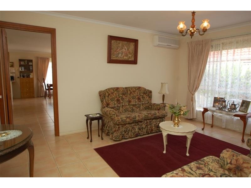 11 Peterson Ave, Mitchell Park SA 5043