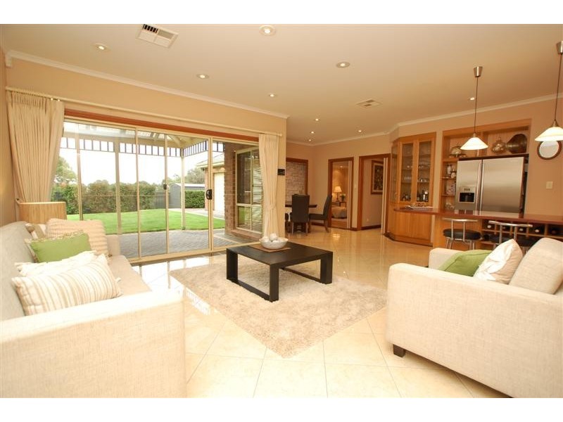 10 Ashridge Court, Aberfoyle Park SA 5159