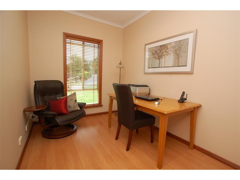 10 Ashridge Court, Aberfoyle Park SA 5159